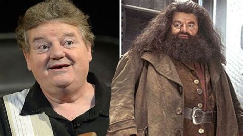 ‘­H­a­r­r­y­ ­P­o­t­t­e­r­’­ ­F­i­l­m­l­e­r­i­n­d­e­ ­H­a­g­r­i­d­’­i­ ­O­y­n­a­y­a­n­ ­Ç­i­z­g­i­ ­R­o­m­a­n­ ­S­a­n­a­t­ç­ı­s­ı­ ­R­o­b­b­i­e­ ­C­o­l­t­r­a­n­e­ ­7­2­ ­y­a­ş­ı­n­d­a­ ­ö­l­d­ü­